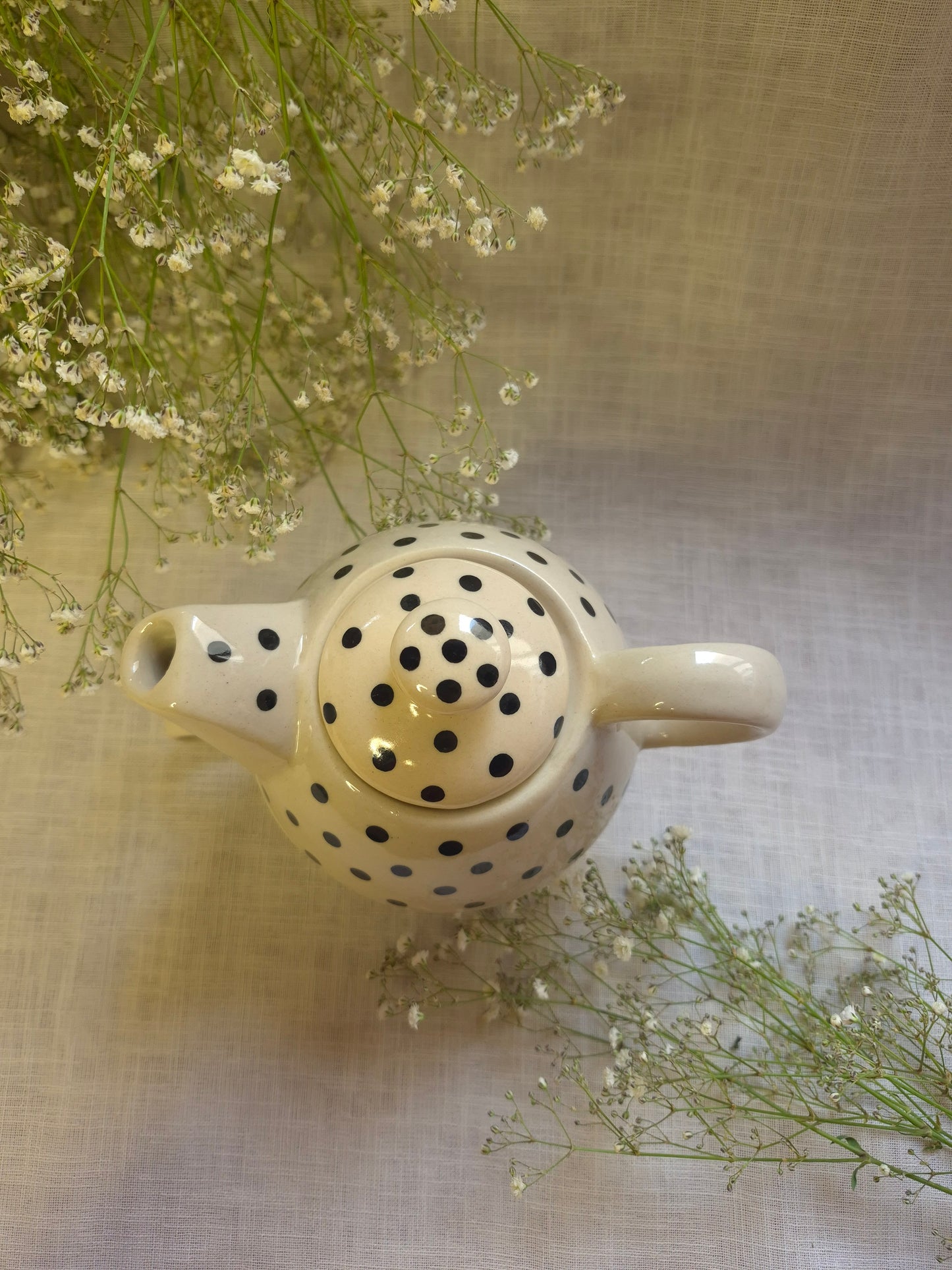 Polka Dot Tea-for-One Set: Charming Cream Ceramic