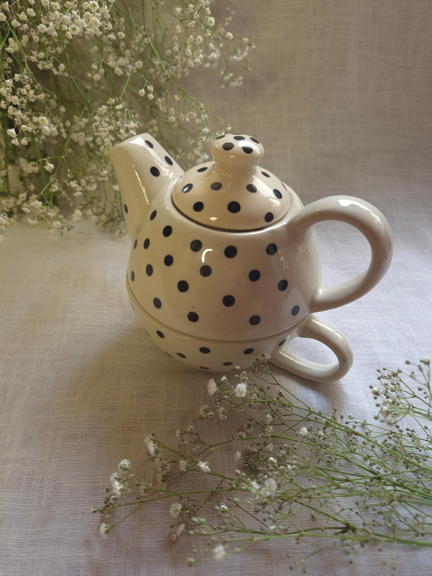 Polka Dot Tea-for-One Set: Charming Cream Ceramic