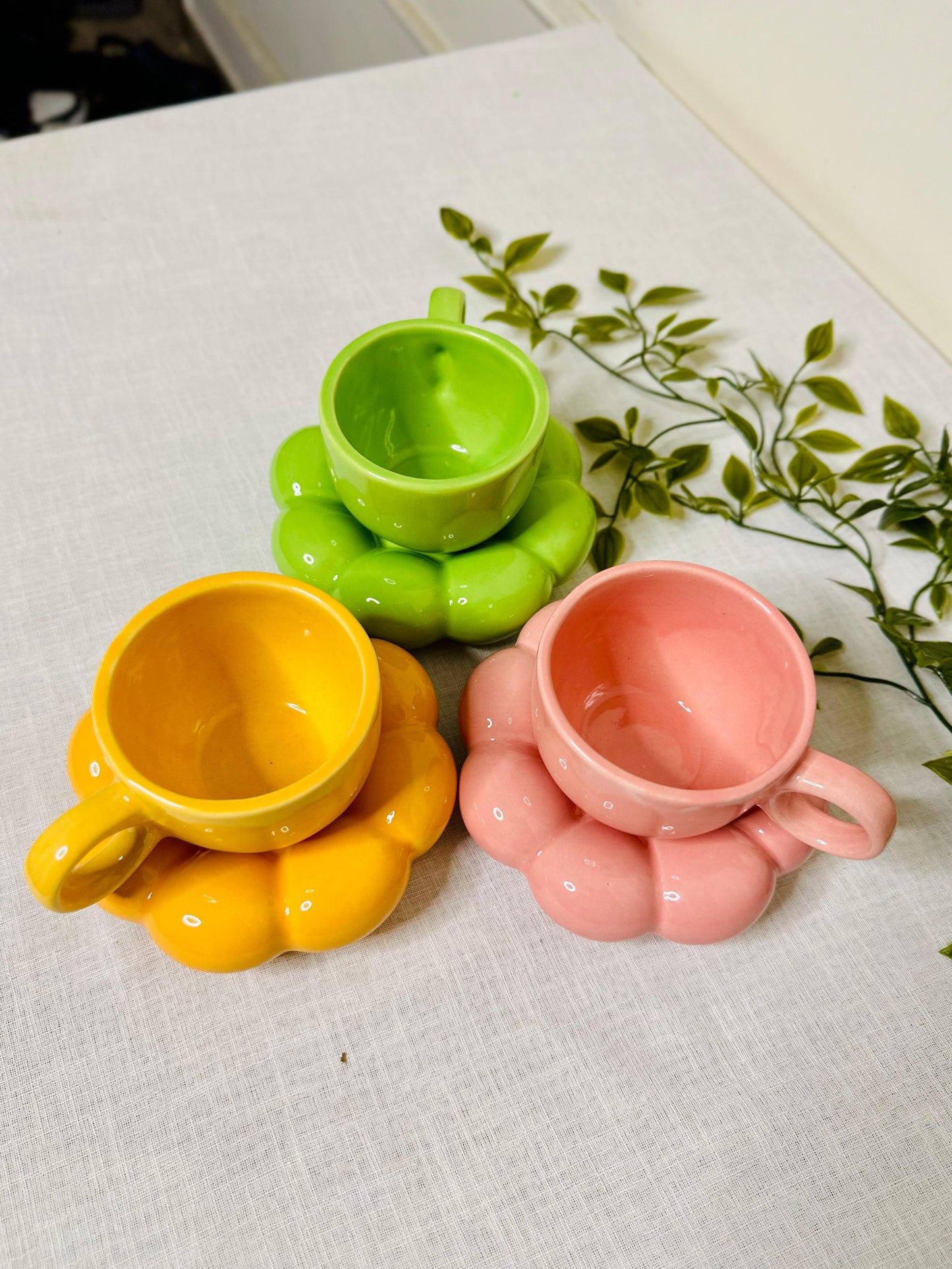 Ceramic Cup Set of 3 with Bubble Saucer Combo