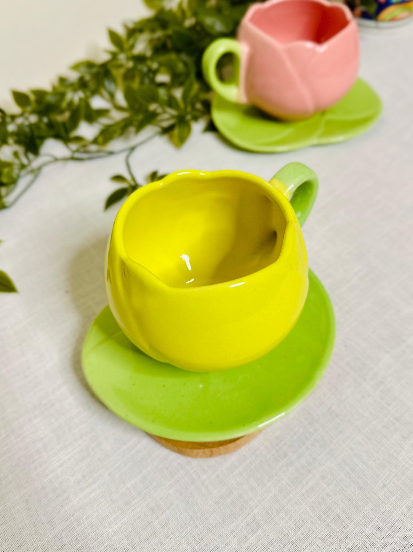 Tulip Mug with Saucer Set – Yellow