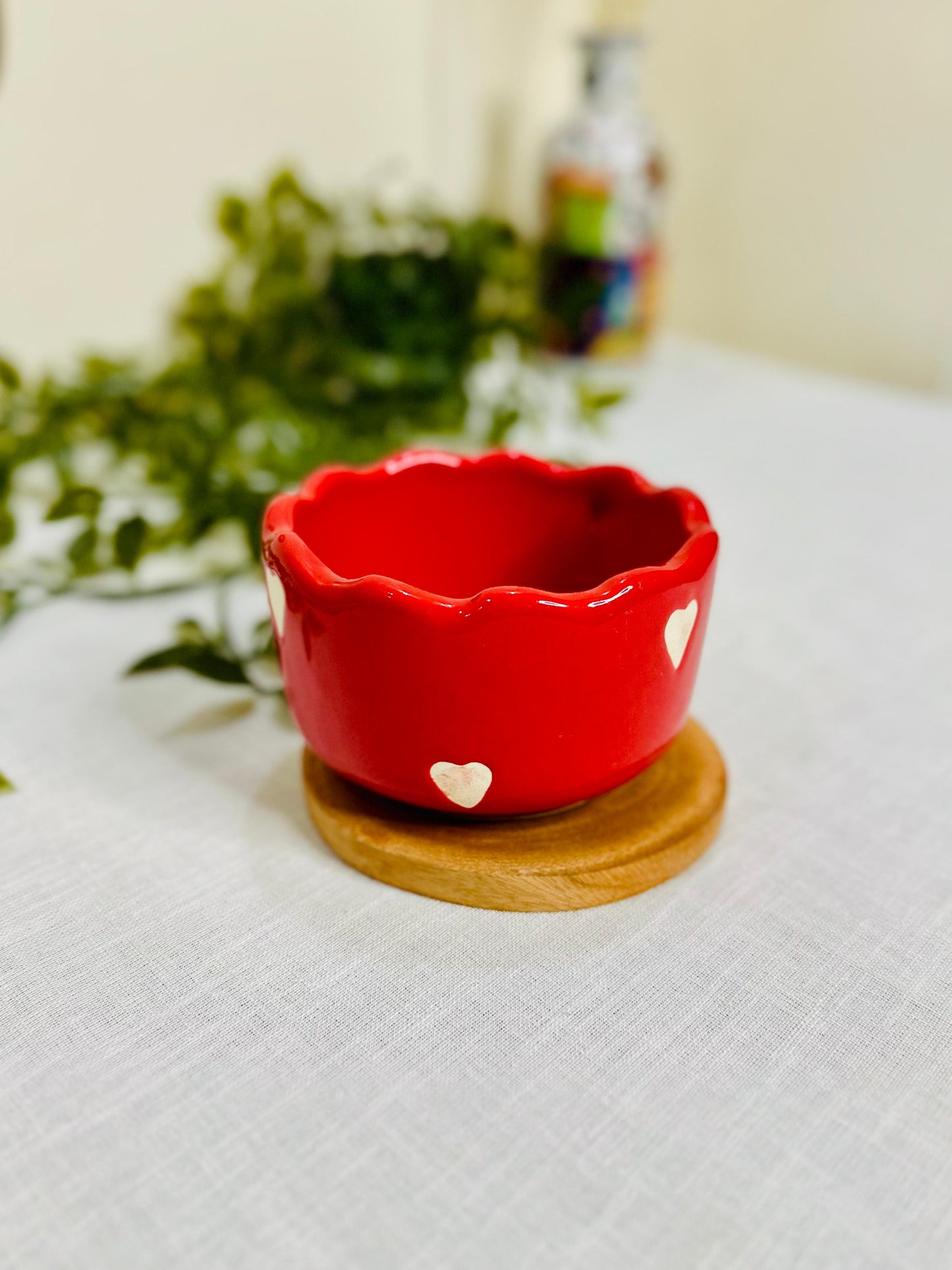 Sweetheart Scallop Edge Ceramic Mug
