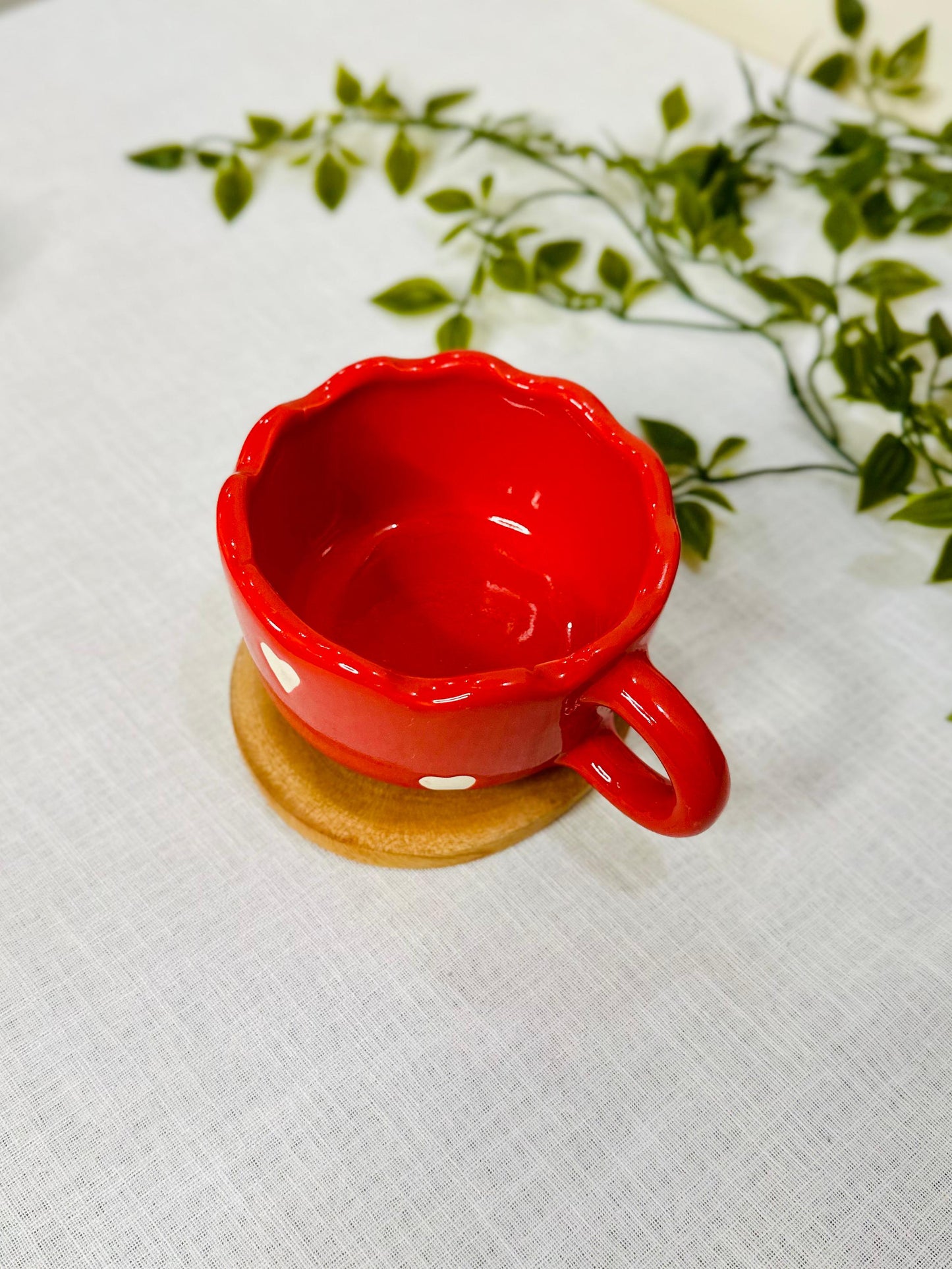 Sweetheart Scallop Edge Ceramic Mug