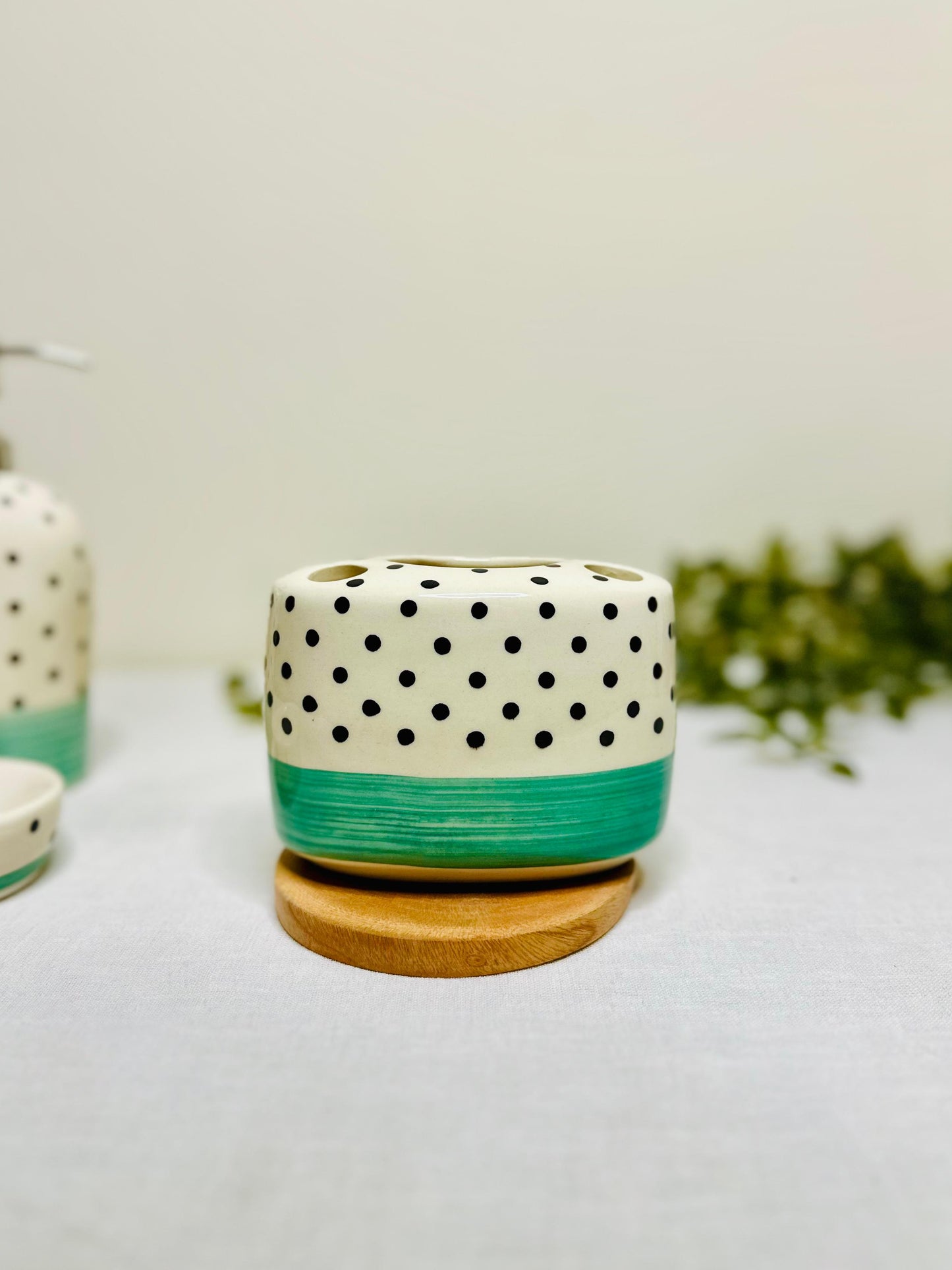 Retro Polka Dot & Teal 3-Piece Ceramic Bathroom Set