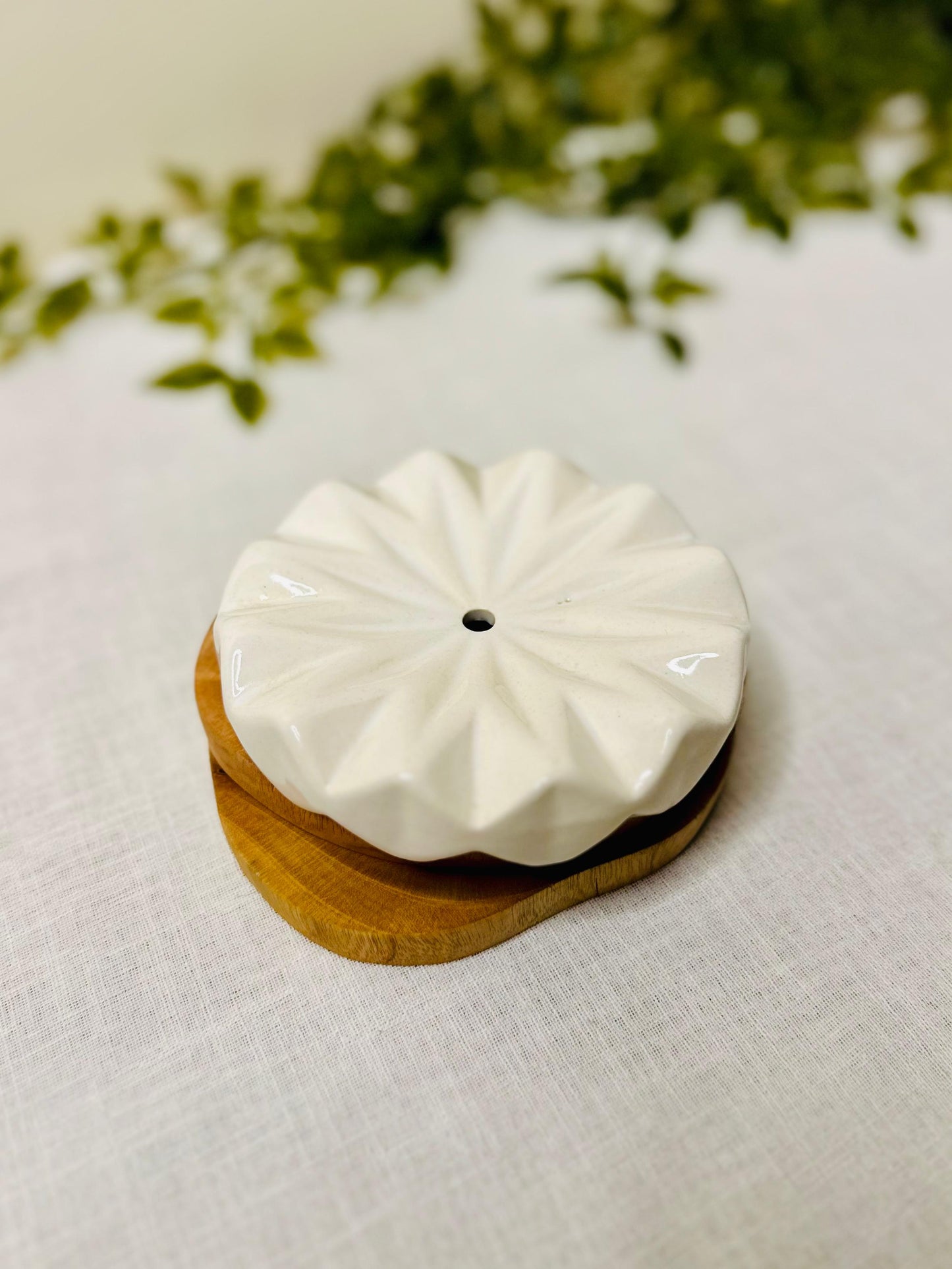 Modern Geometric 3-Piece Ceramic Bathroom Set